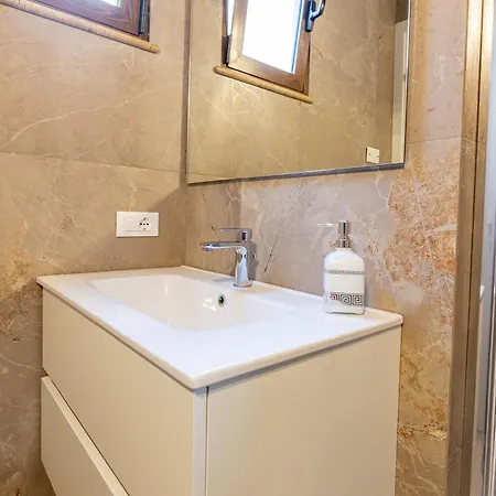 Guest house Domus Noem - Locazione Turistica 3*